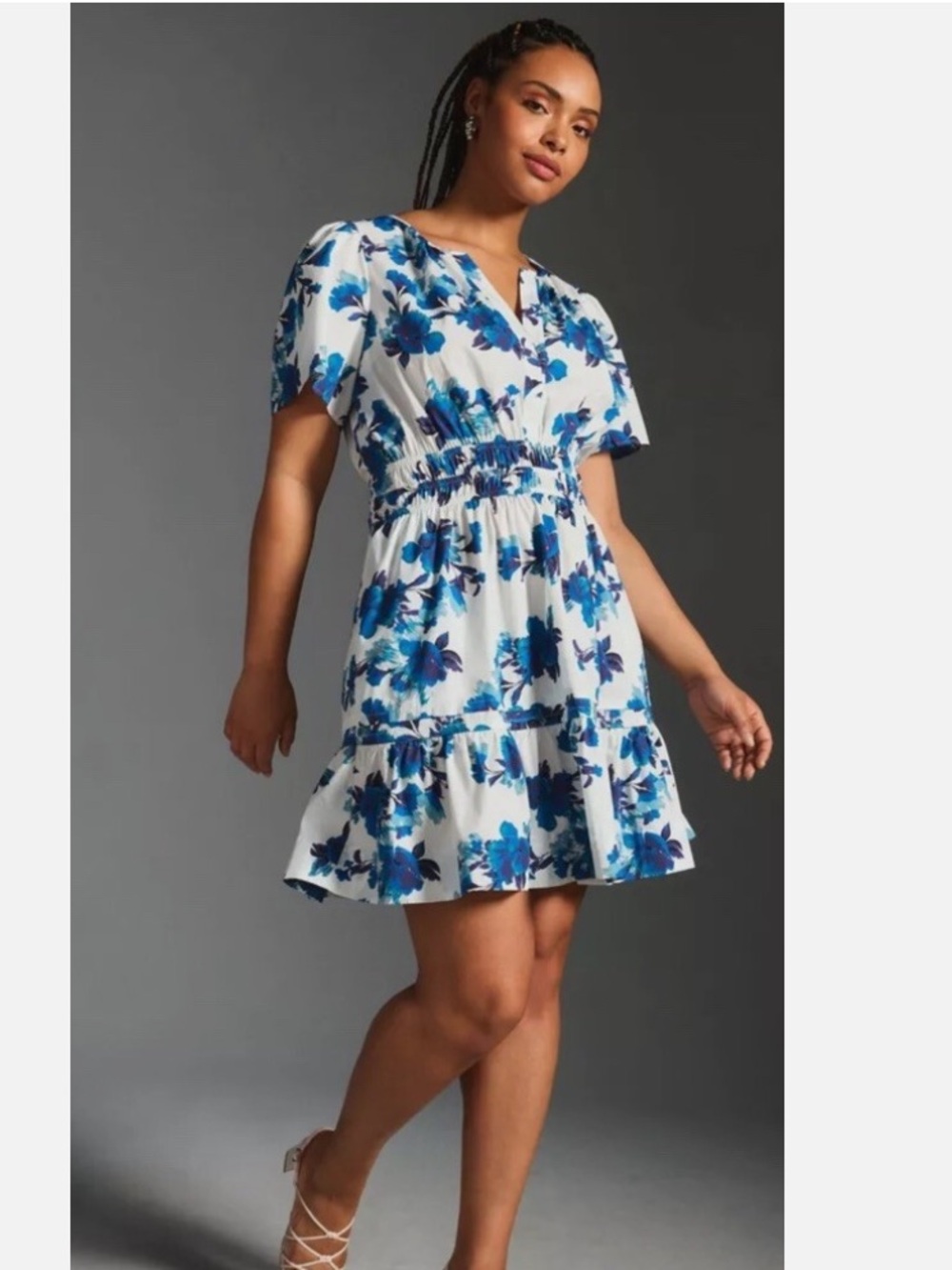 Anthropology the Somerset Mini Blue Floral V-Neck Short Sleeve Dress